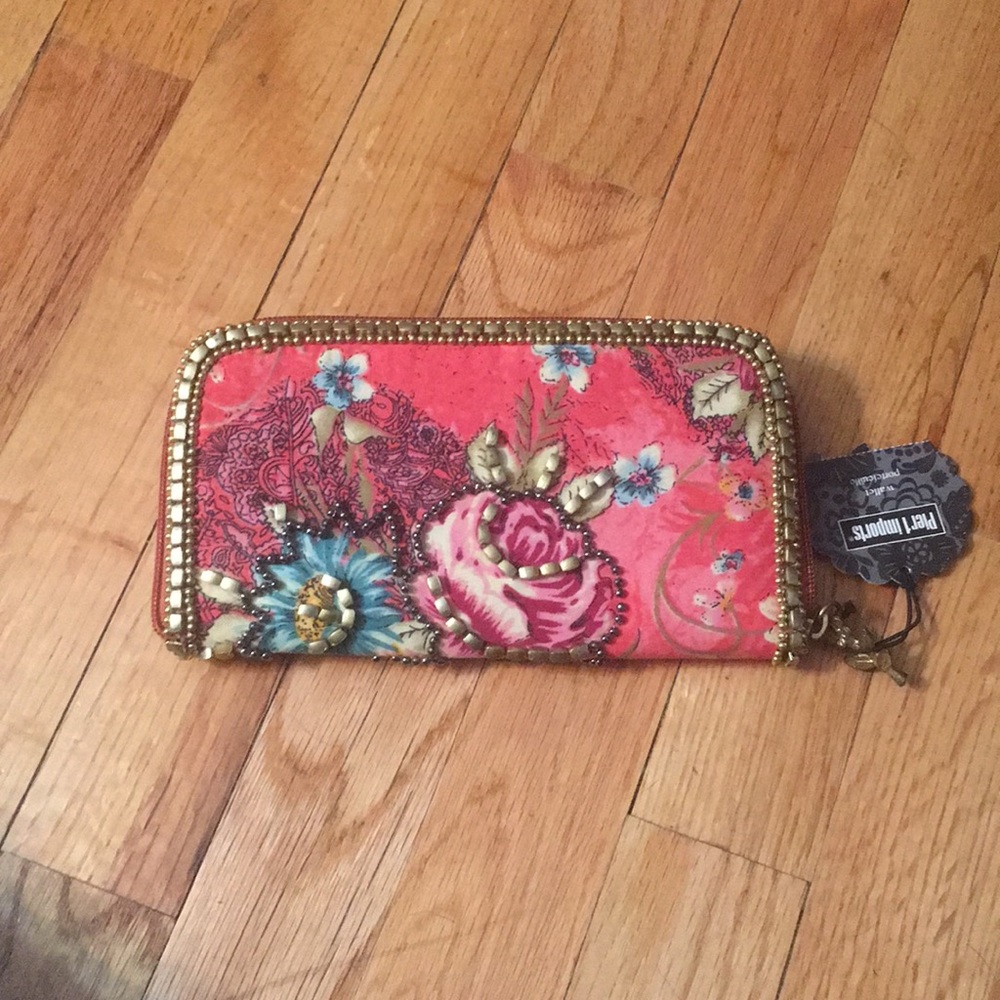 Pier 1 imports wristlet - Picture 2 of 3